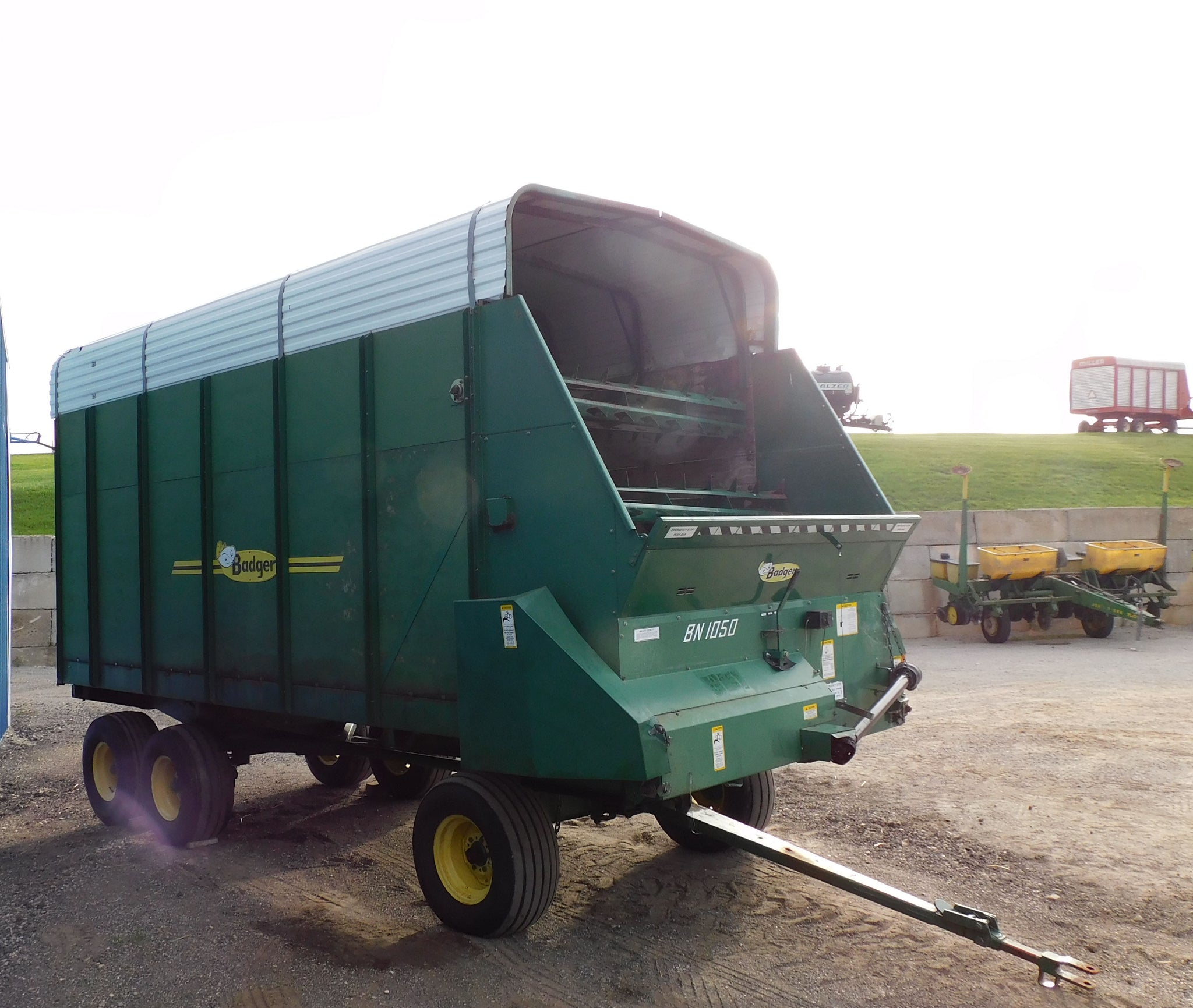 BADGER 1050