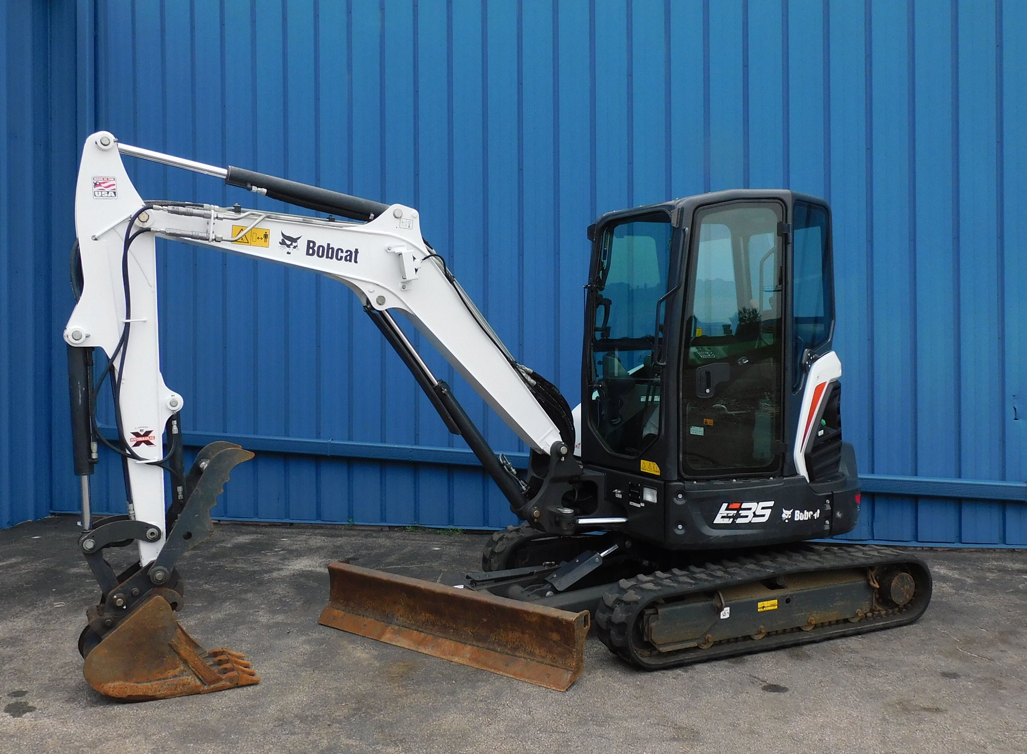 BOBCAT E35