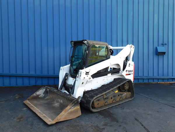 BOBCAT T870 SKID STEER