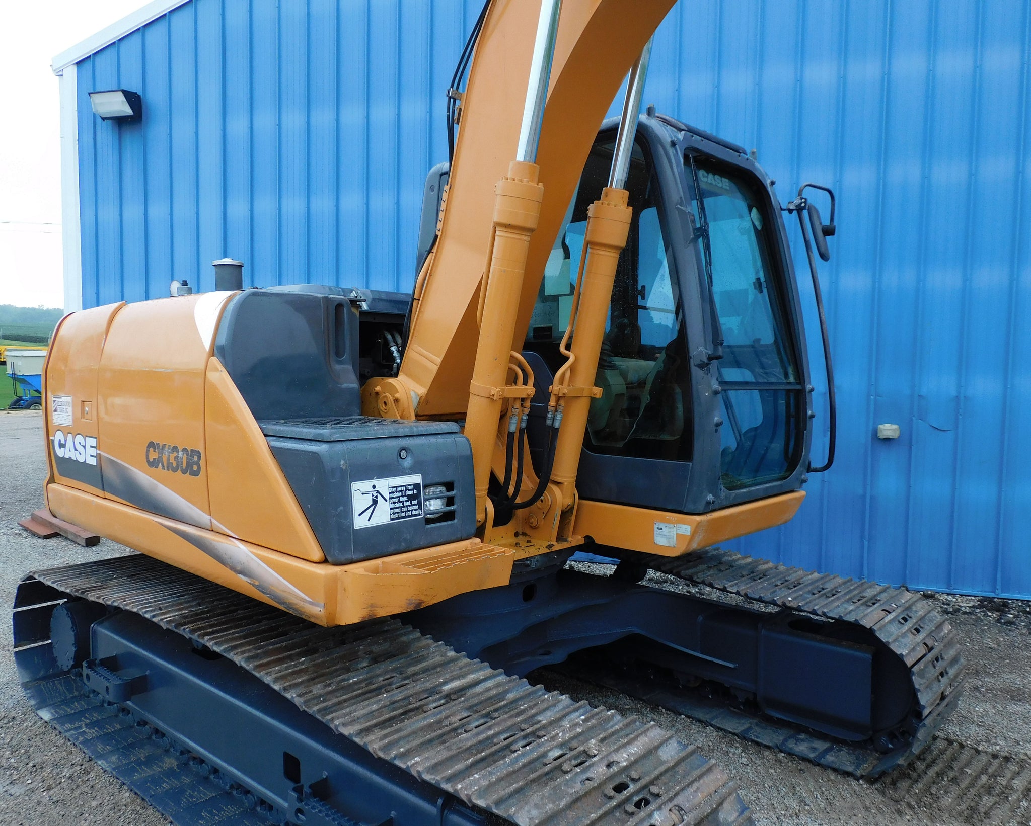 CASE 130B EXCAVATOR