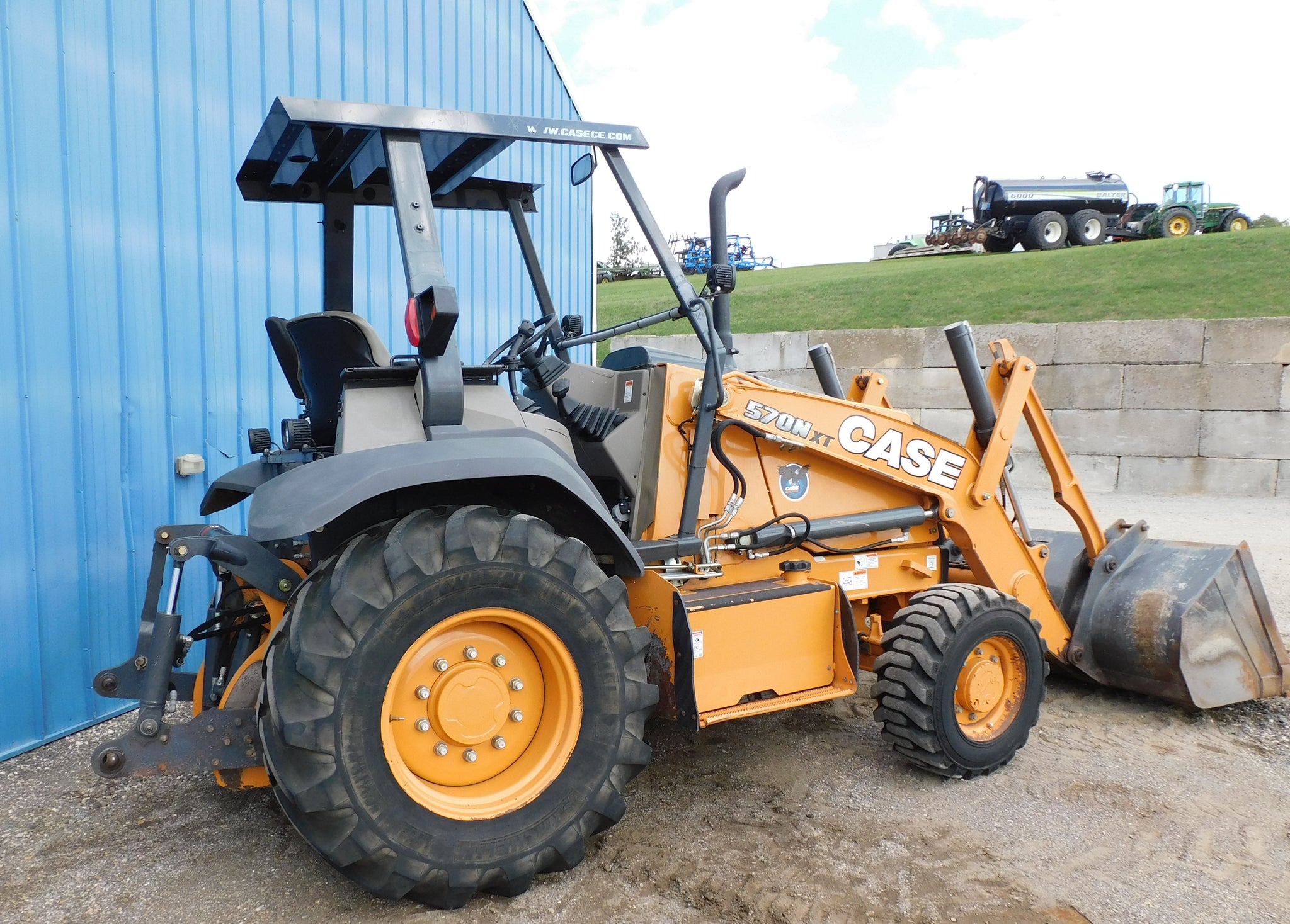 CASE 570N XT SKIP-LOADER