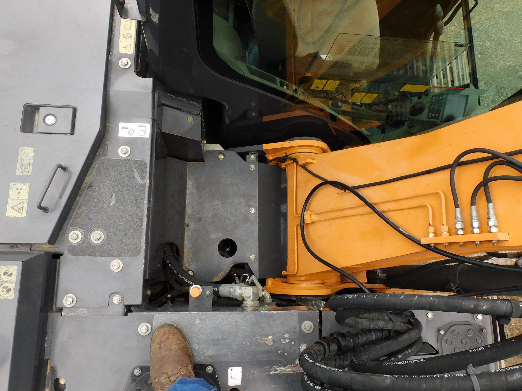CASE CX145CSR EXCAVATOR