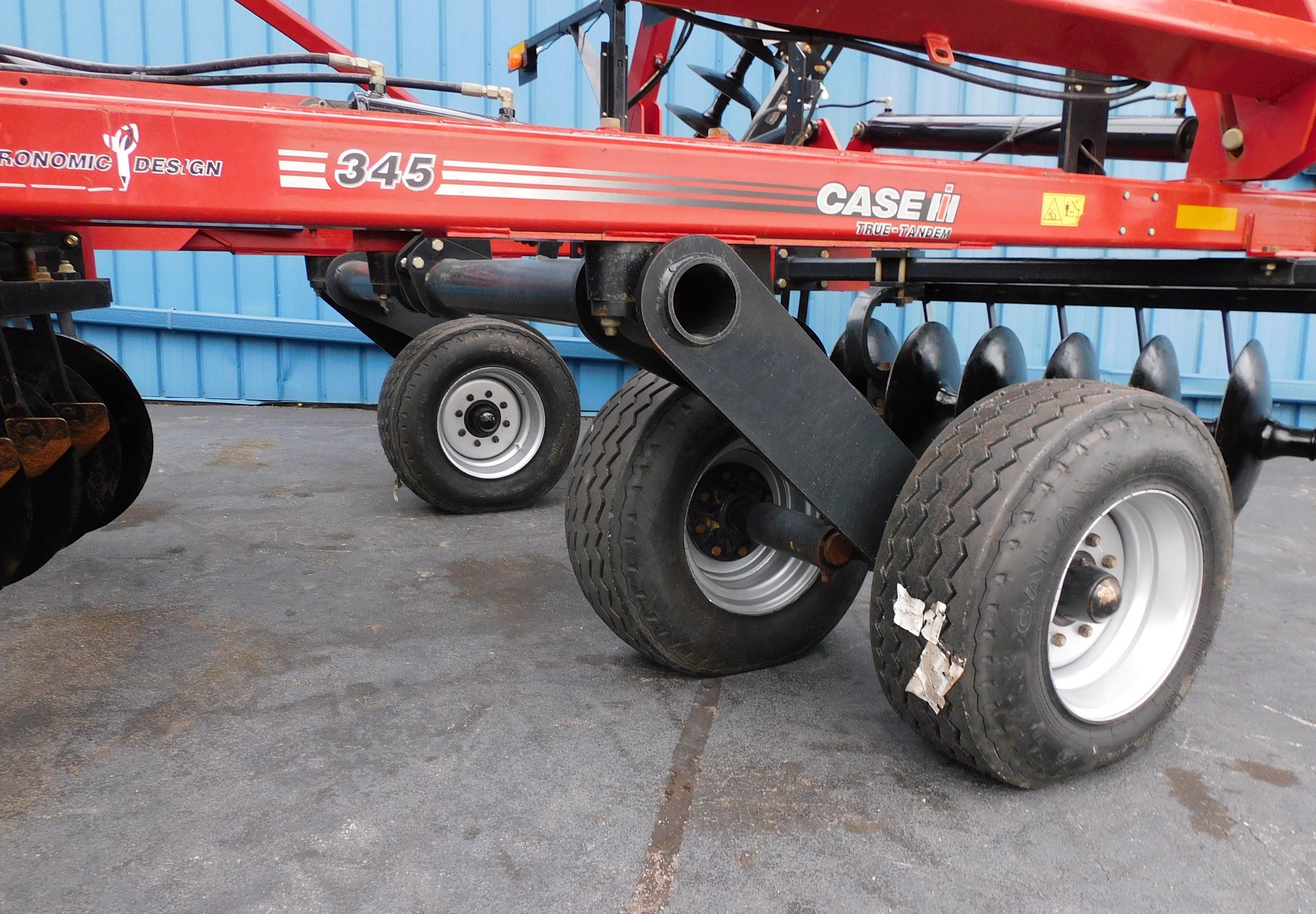 CASE IH 345 TRUE TANDEM DISC