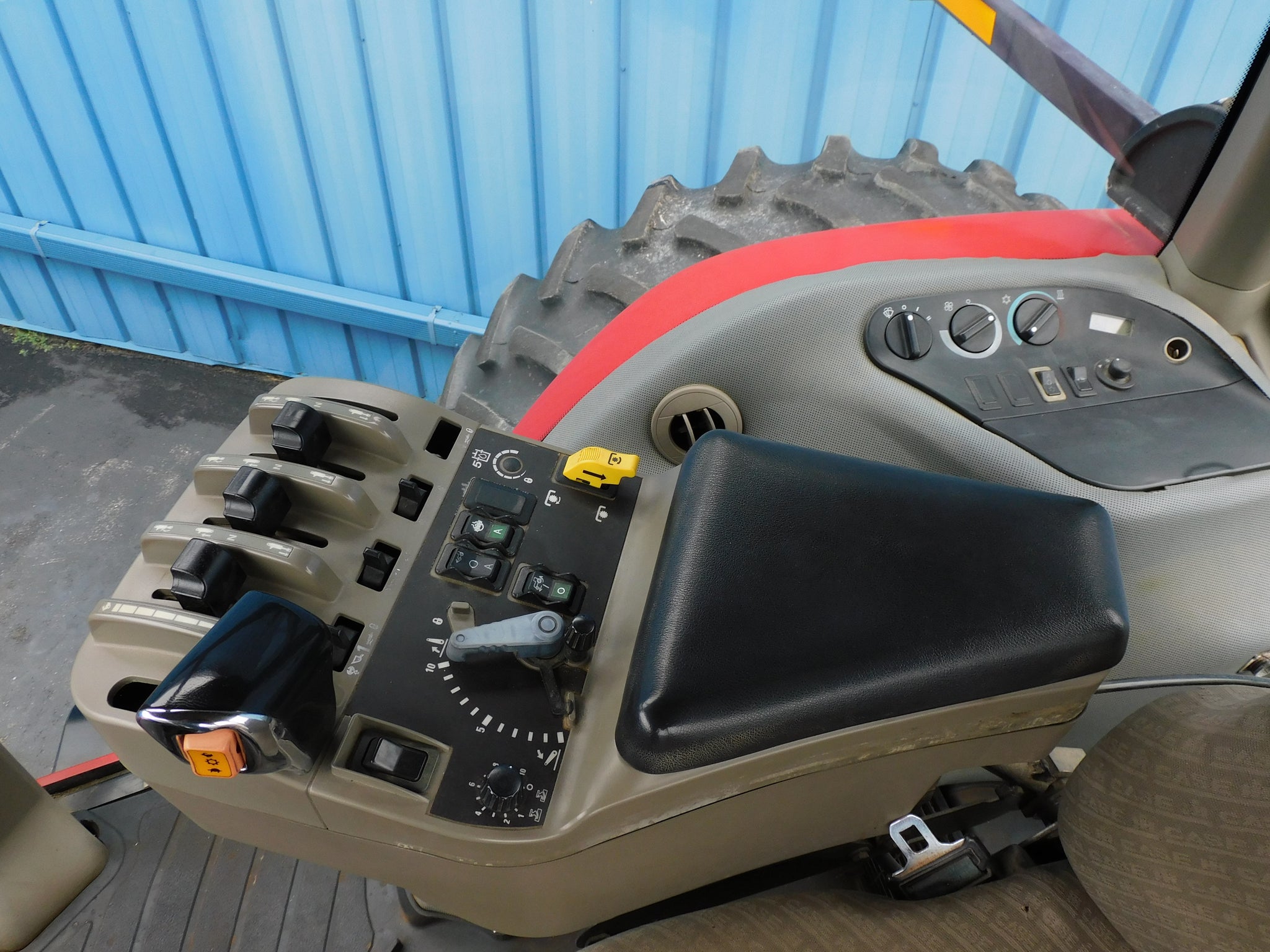 CASE IH MX200