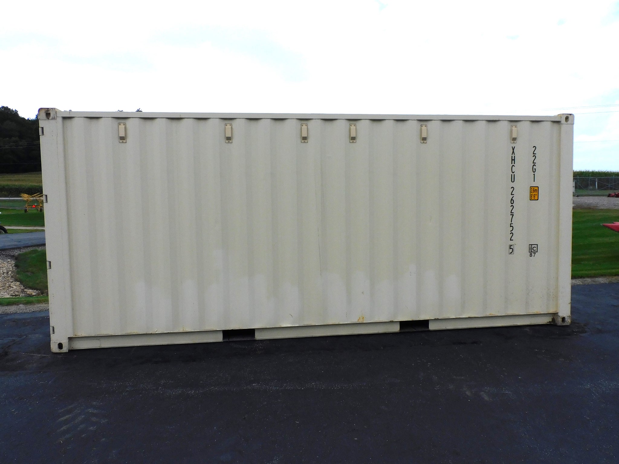 SHIPPING CONTAINER
