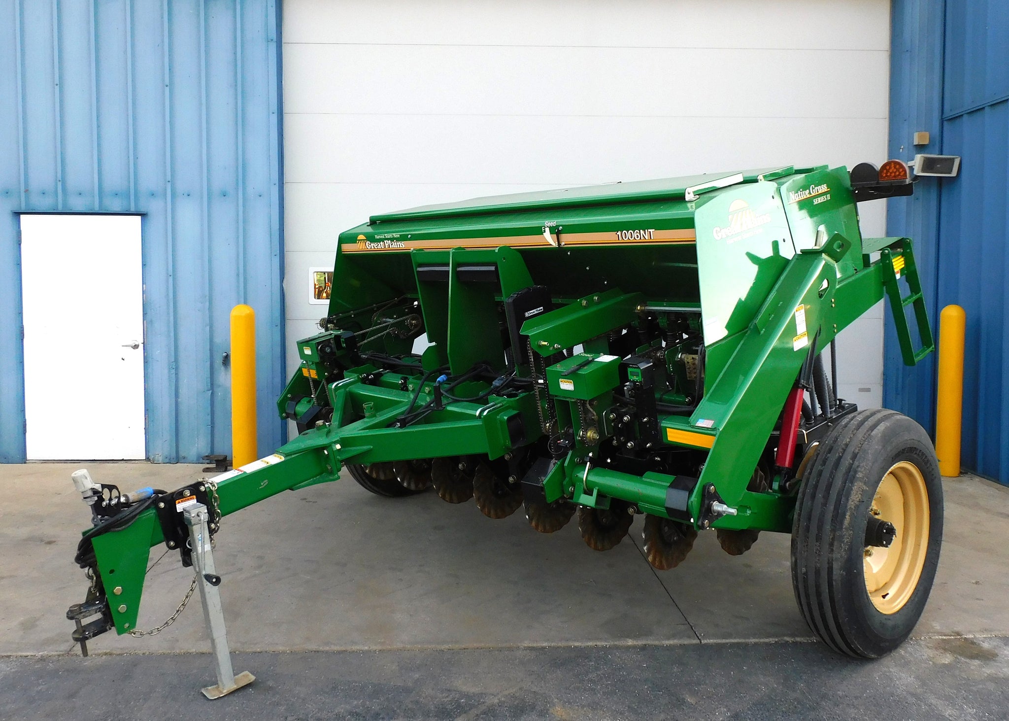 GREAT PLAINS 1006NT-1575 NO-TILL DRILL