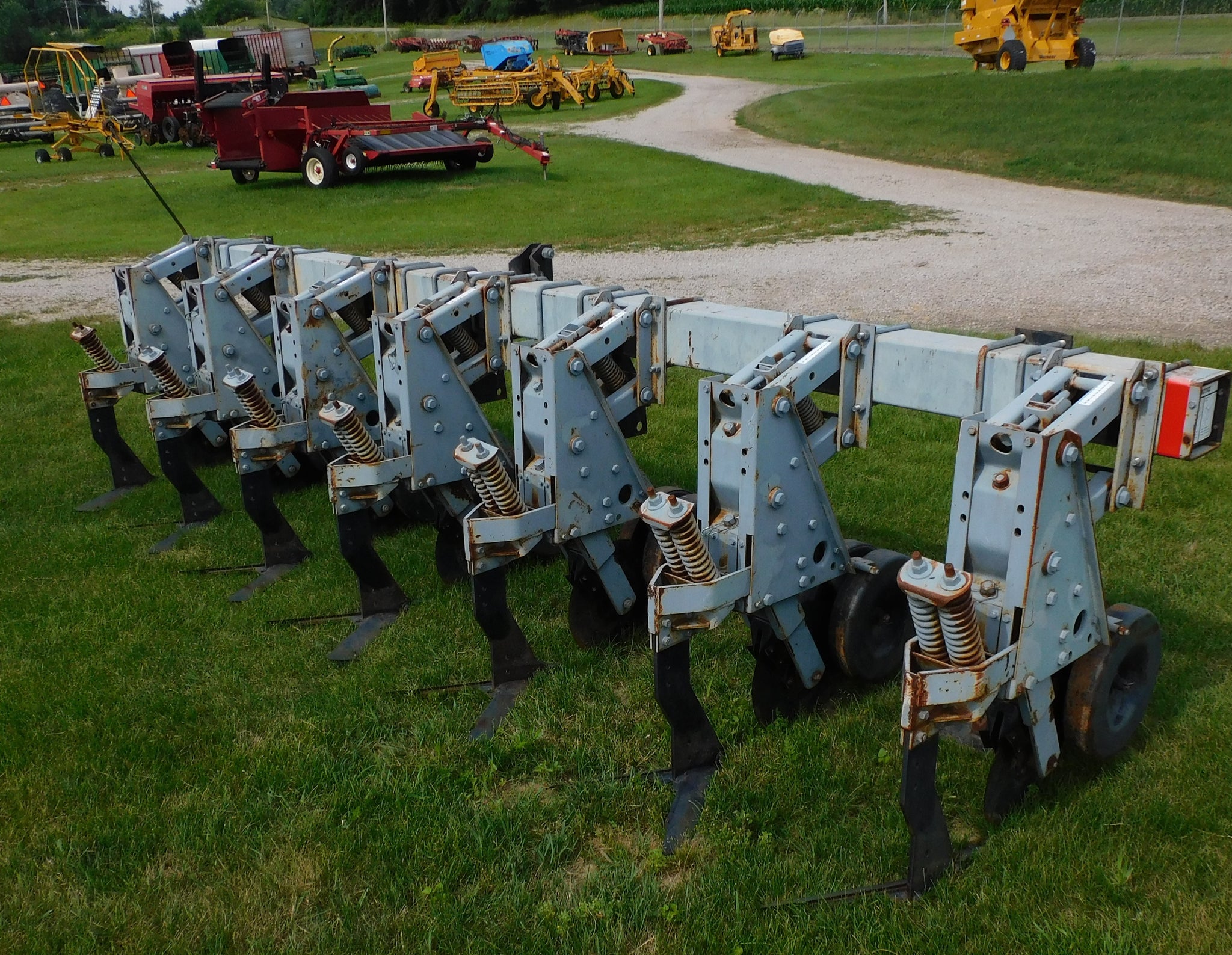 HINIKER 5000 NO-TILL CULTIVATOR