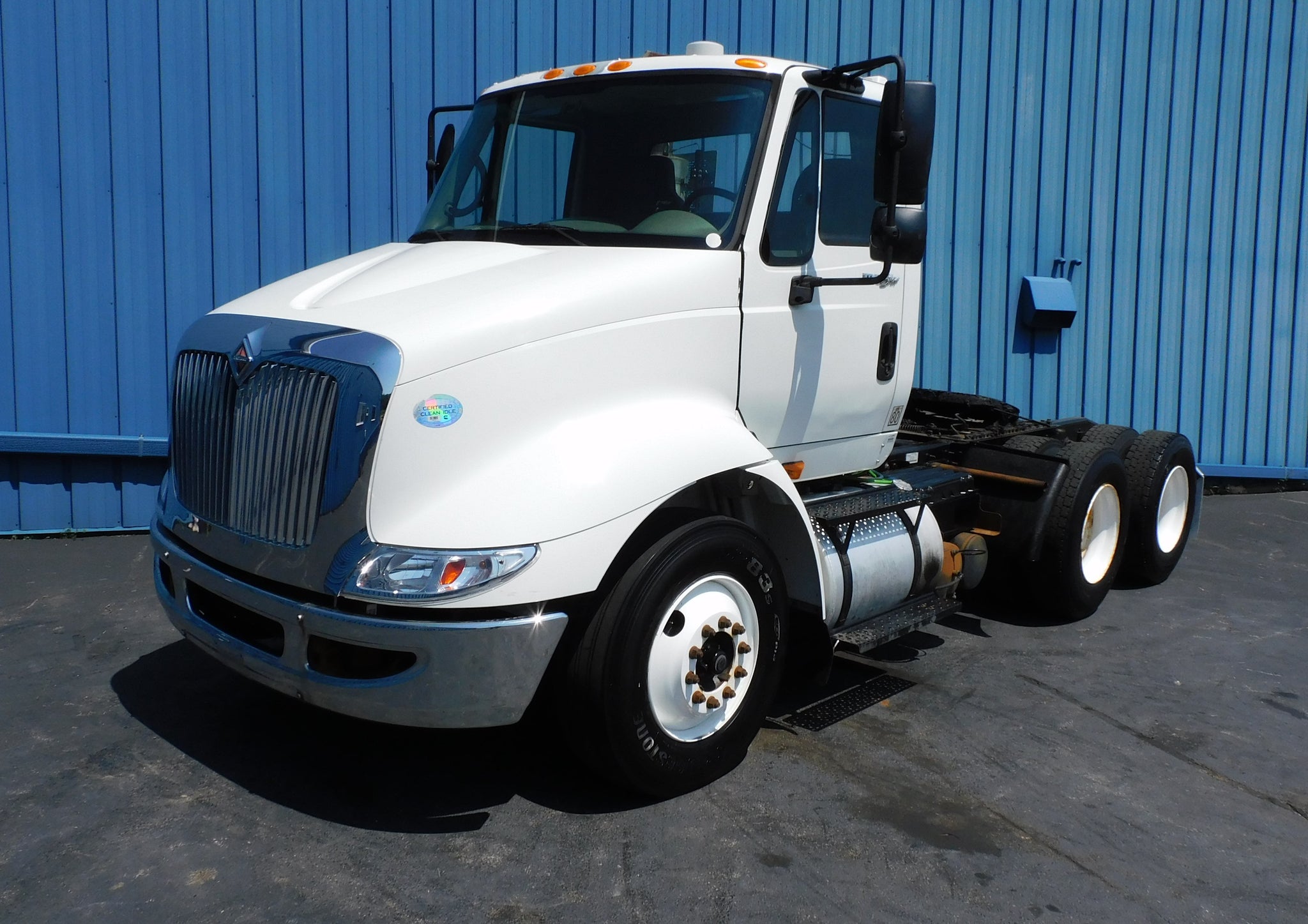 INTERNATIONAL TRANSTAR 8600 SEMI