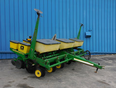 JD 1750 PLANTER