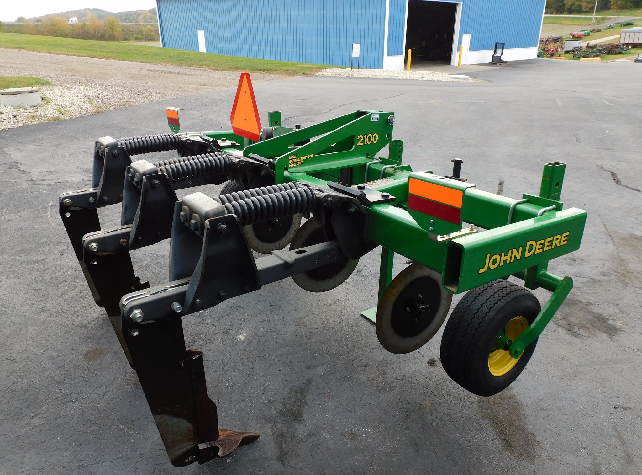 JOHN DEERE 2100 MIN TILL RIPPER