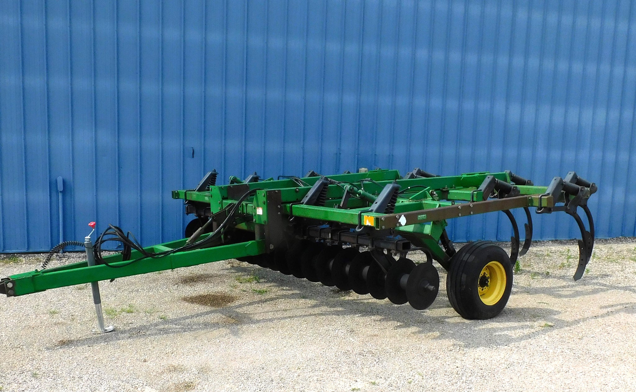 JOHN DEERE 714 DISC CHISEL