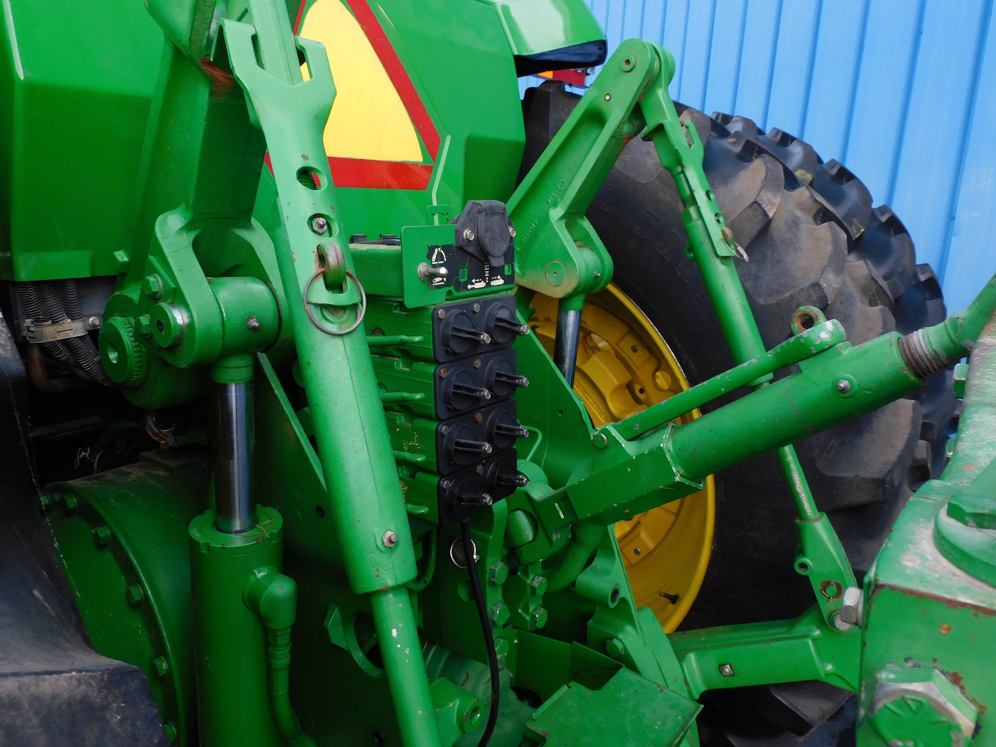 JOHN DEERE 8110