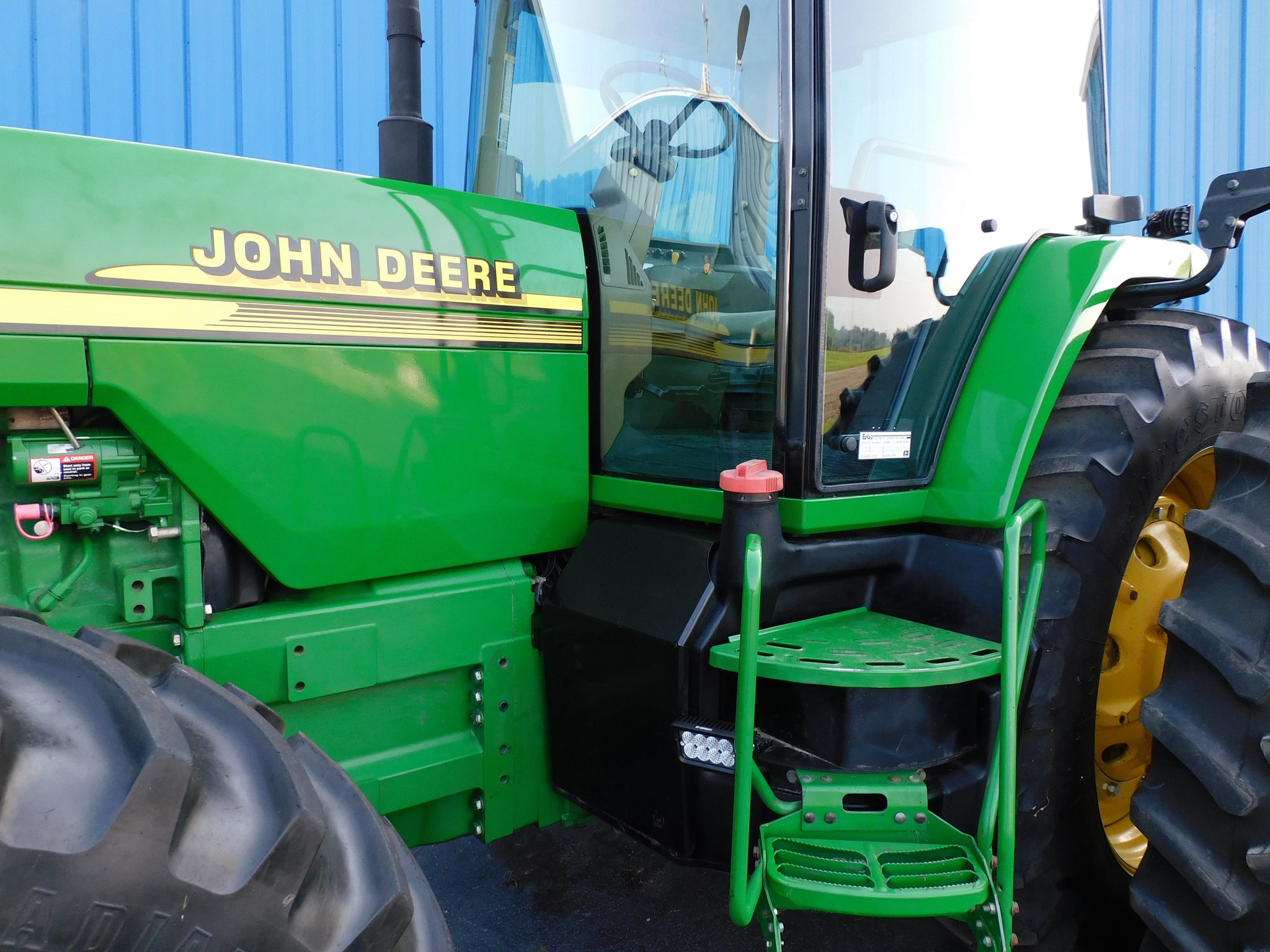 JOHN DEERE 8110