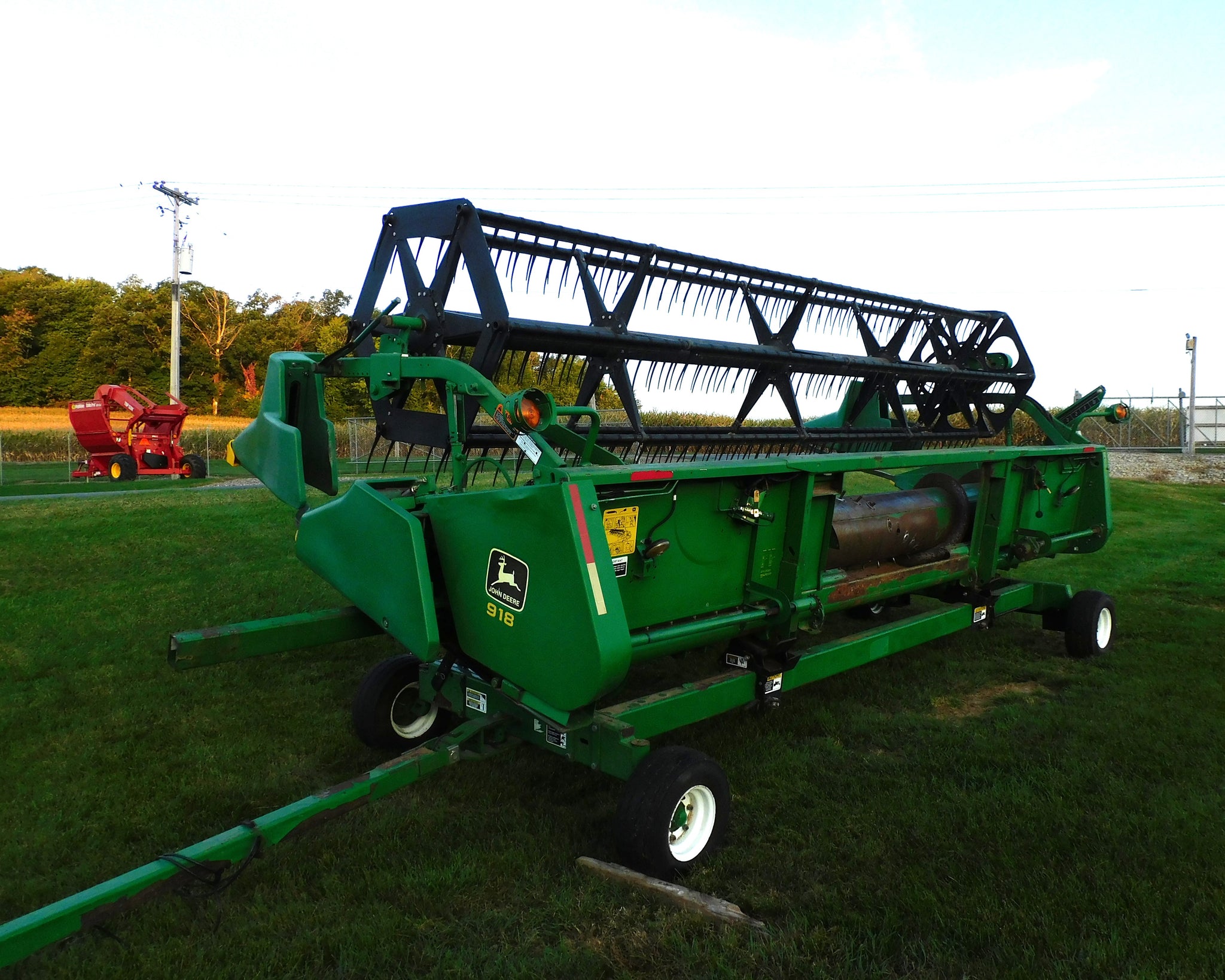JOHN DEERE 918F GRAIN HEAD