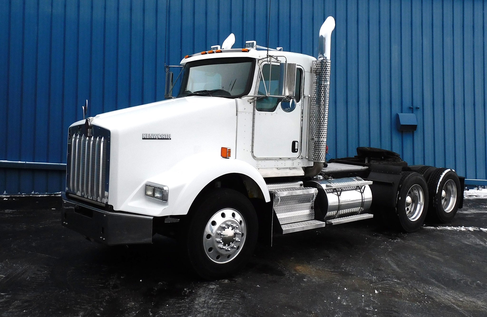 KENWORTH T800 DAY CAB