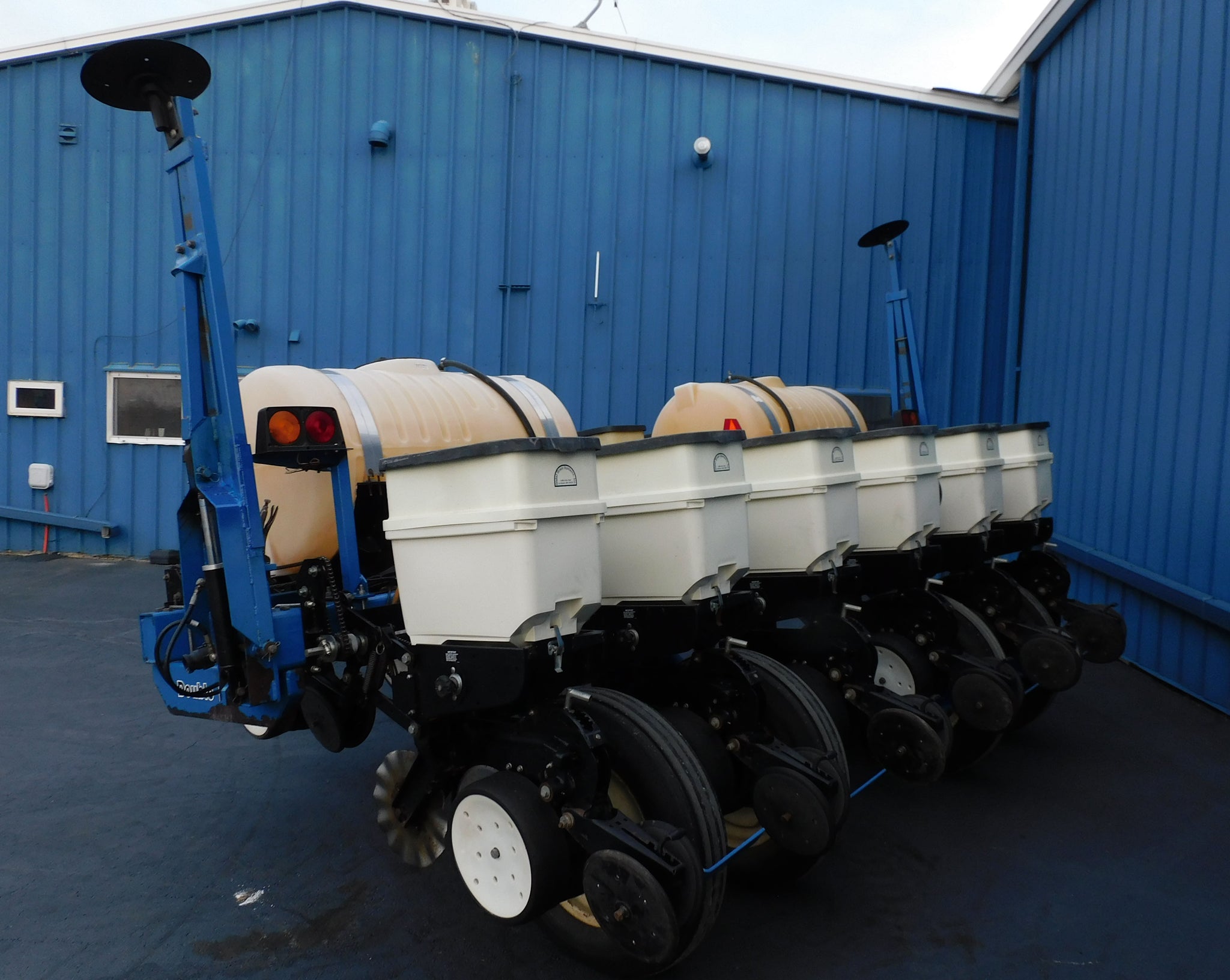 KINZE 3000 PLANTER