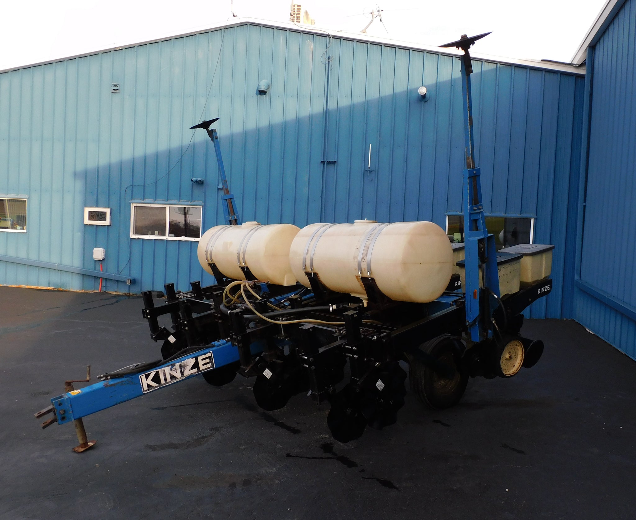 KINZE PT4 PLANTER