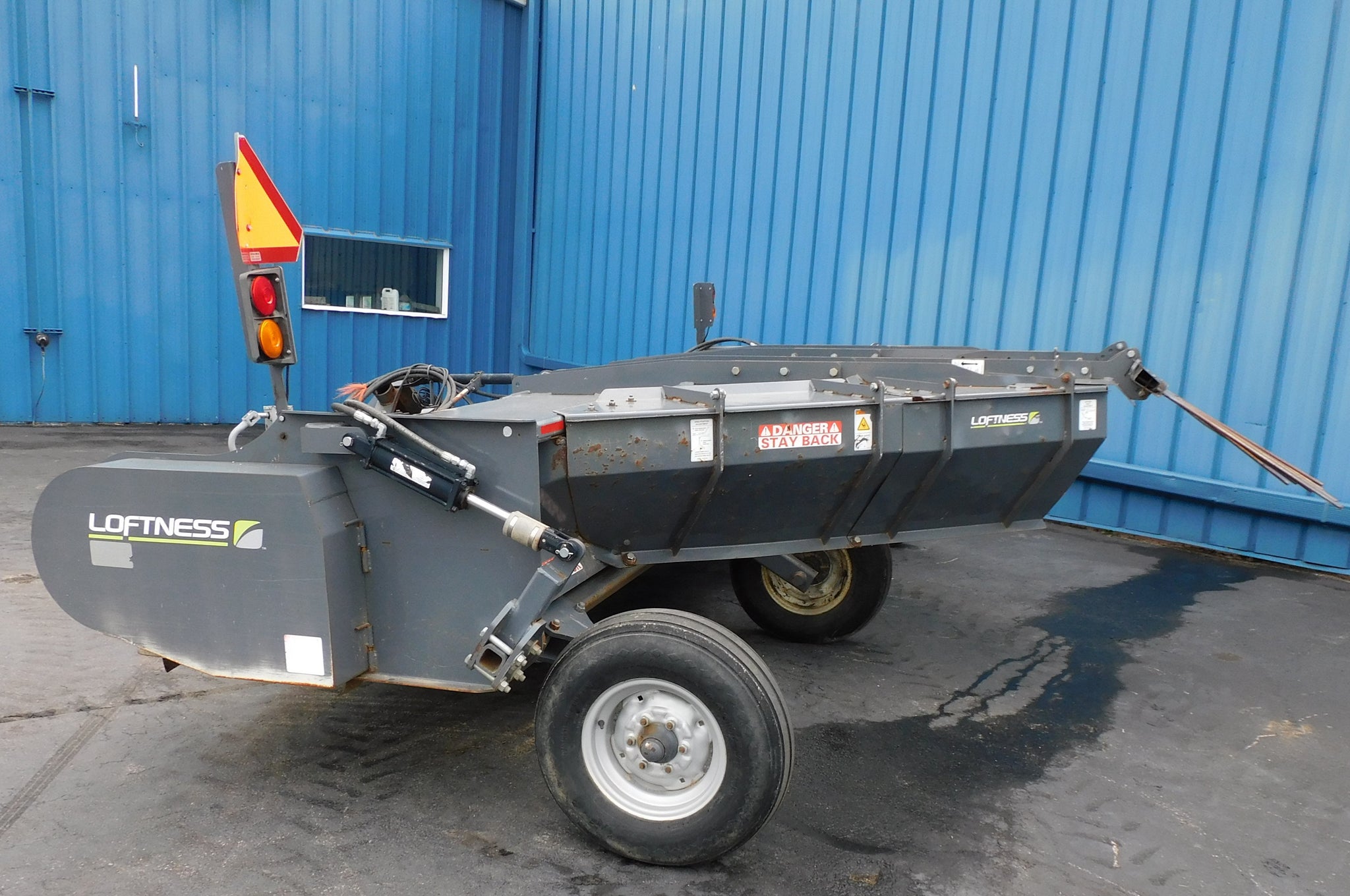 LOFTNESS 180WW WINDROWING STALK CHOPPER