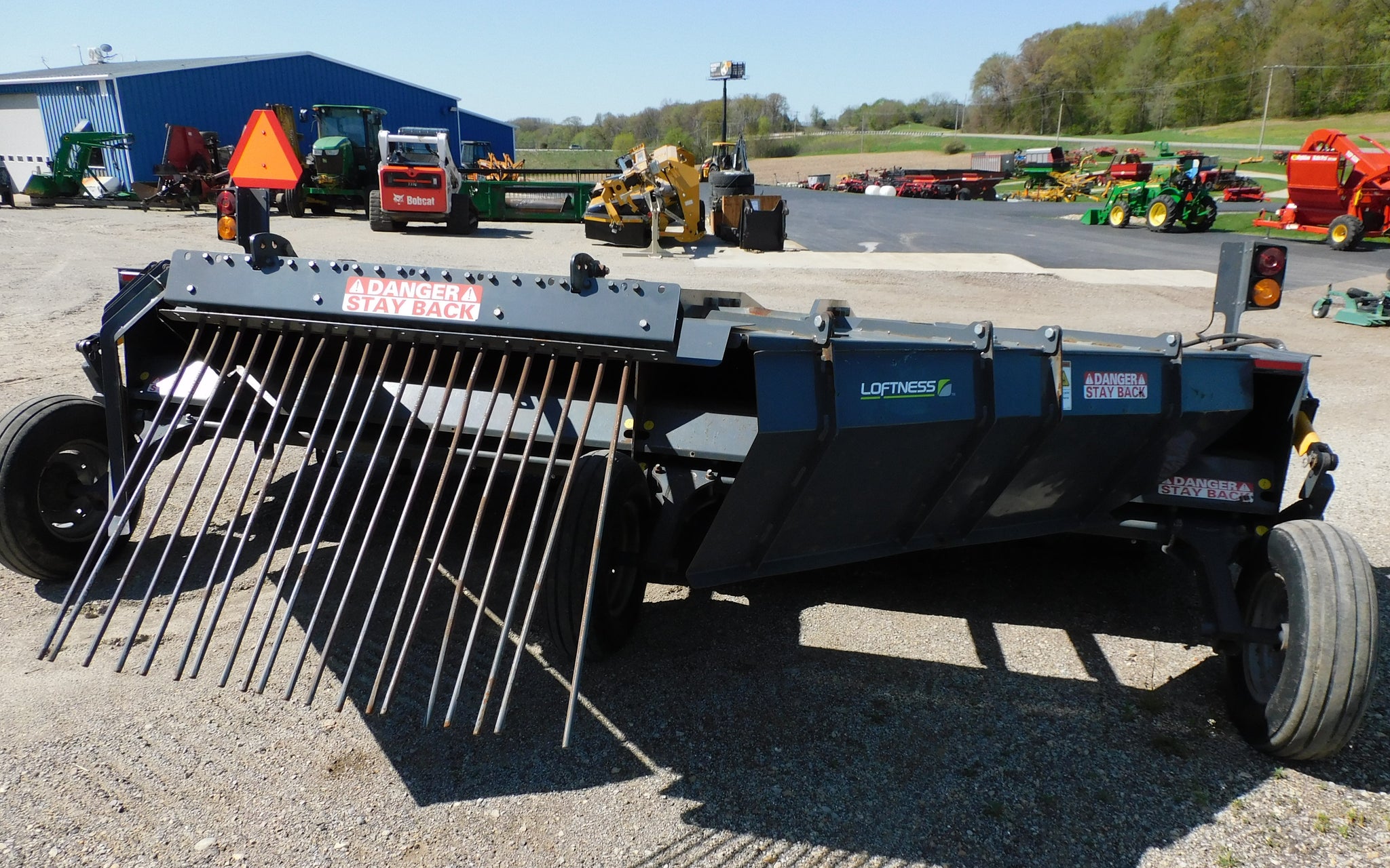 LOFTNESS 180WW WINDROWING STALK CHOPPER