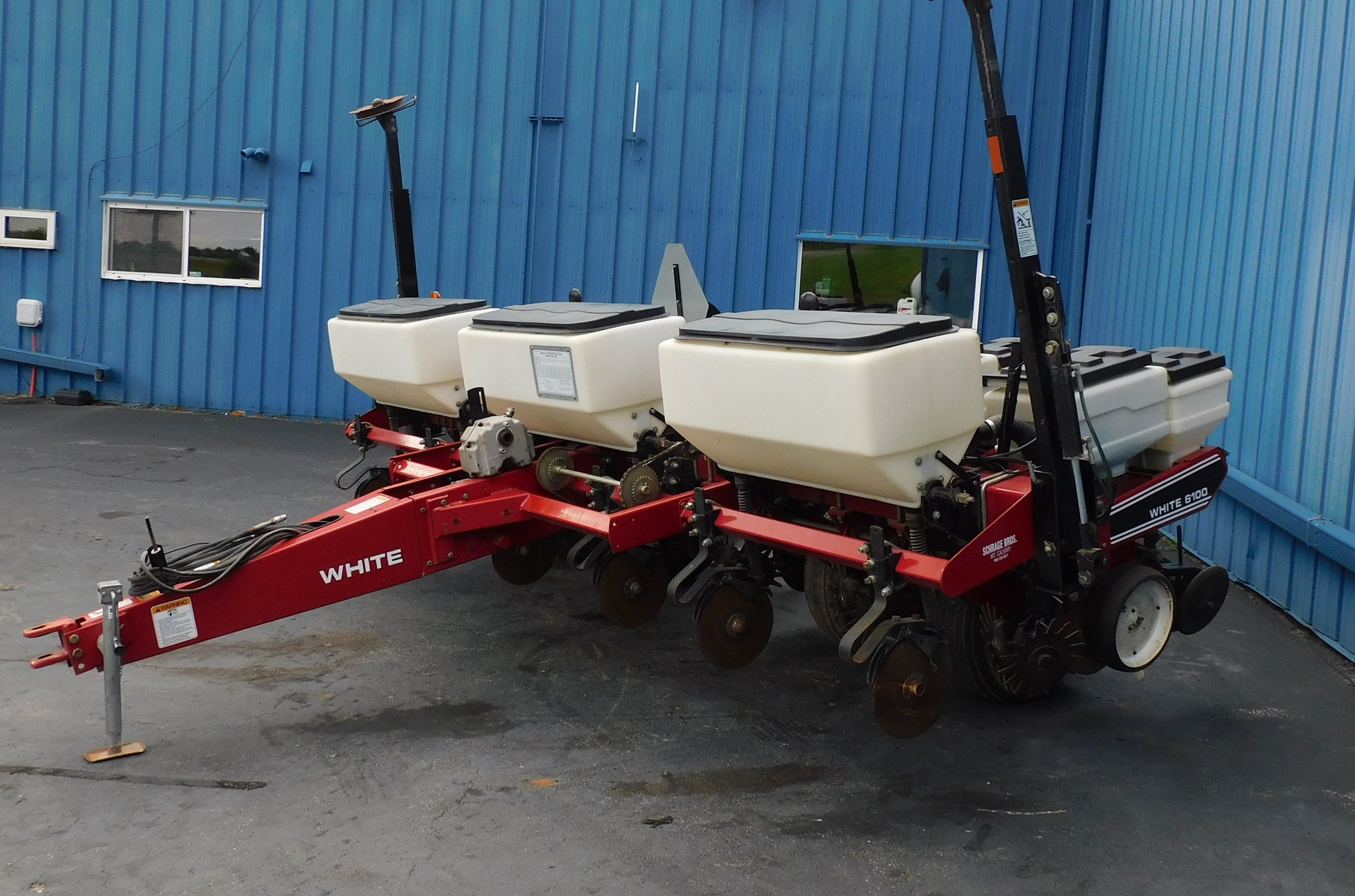AGCO/WHITE 6106