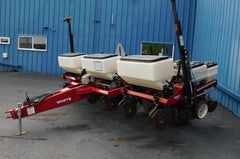AGCO/WHITE 6106