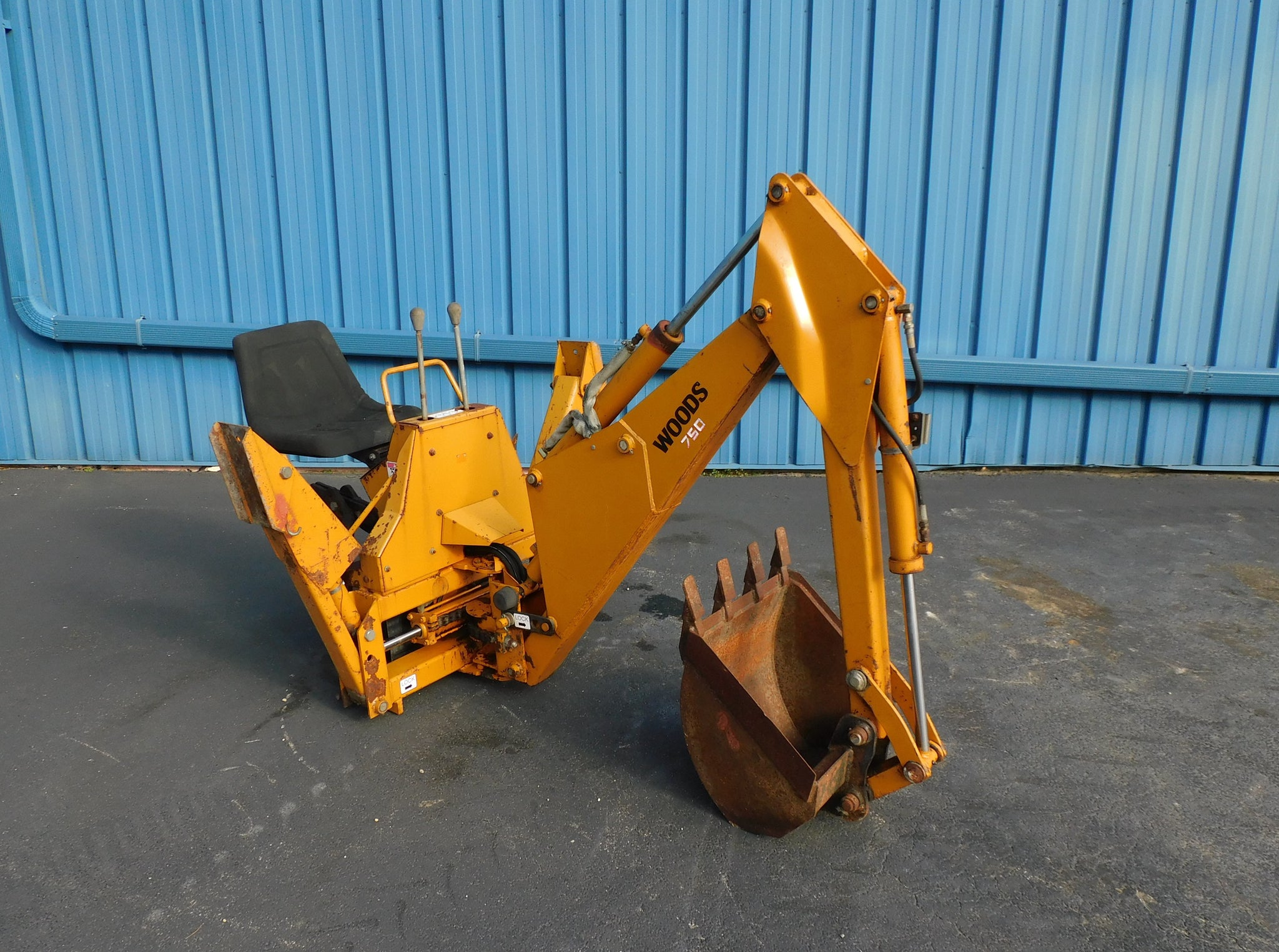 WOODS BH750-3 BACKHOE