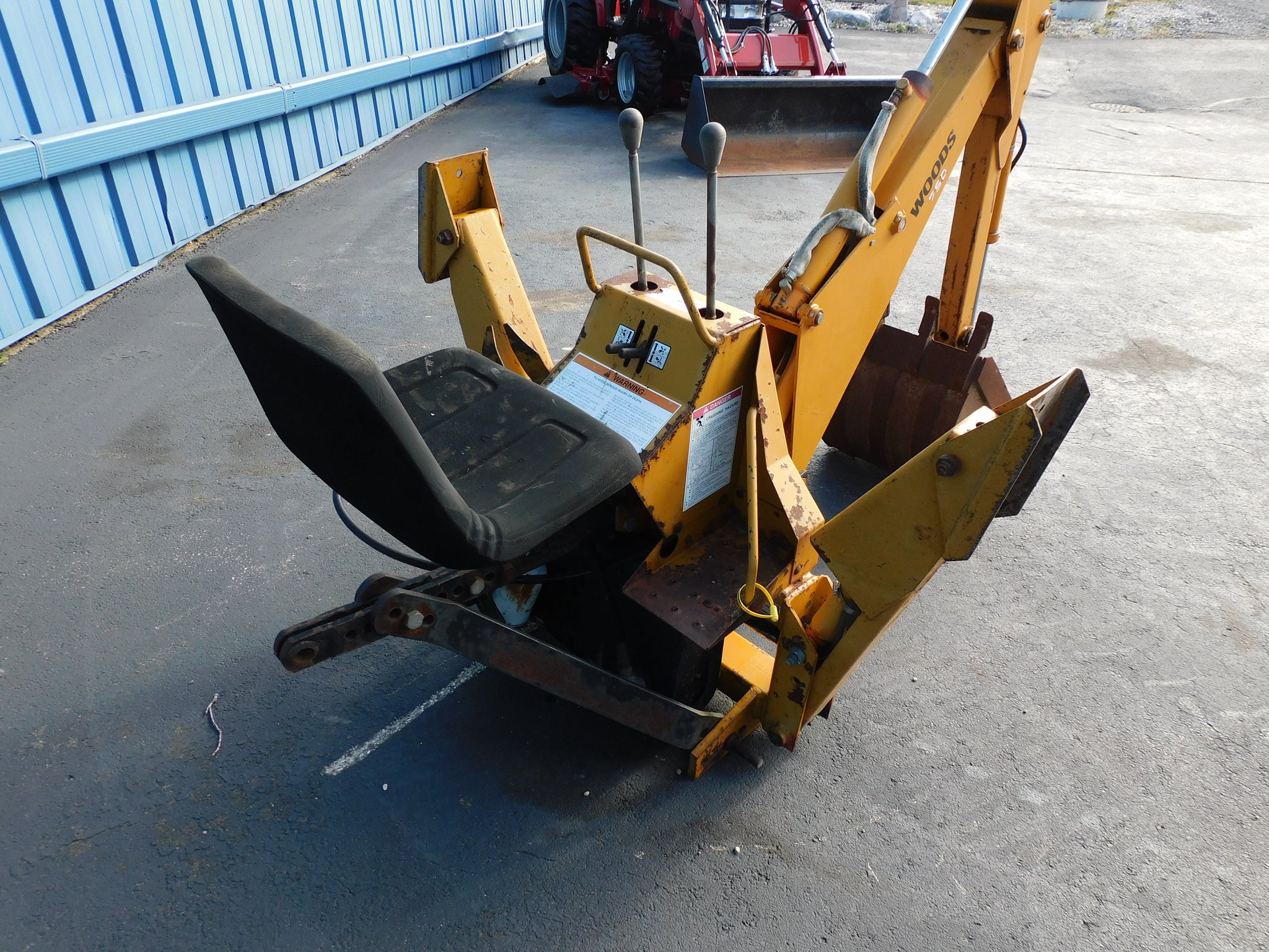 WOODS BH750-3 BACKHOE